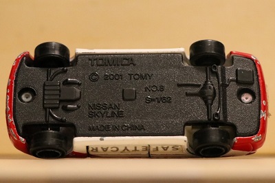 ”トミカNo.23-6 スカイライン セーフティカー”